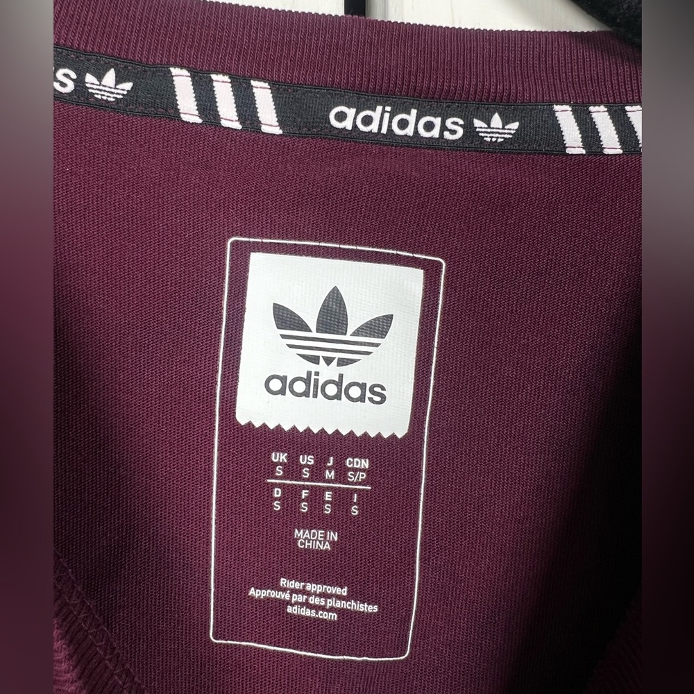 NWOT Adidas Men's Burgundy Tie-Dye Tee Size Small - Picture 4 of 5